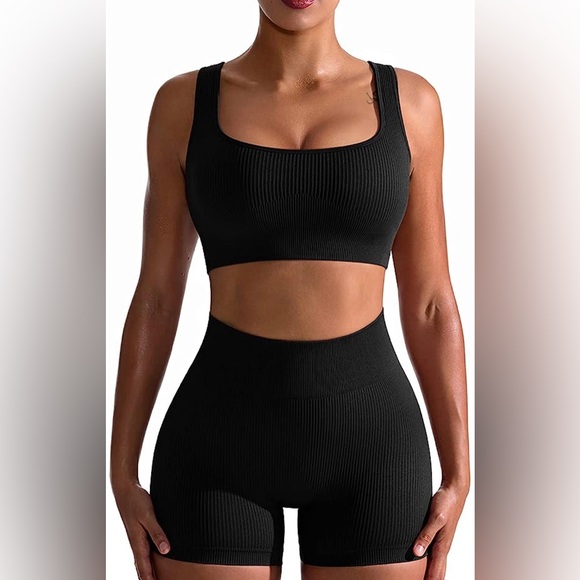 OQQ WORKOUTS-2 PiERCE SEAMLESS RiBBED HiGH WAiST BiKER SHORTS WiTH  SPORTS BRA - Picture 4 of 5